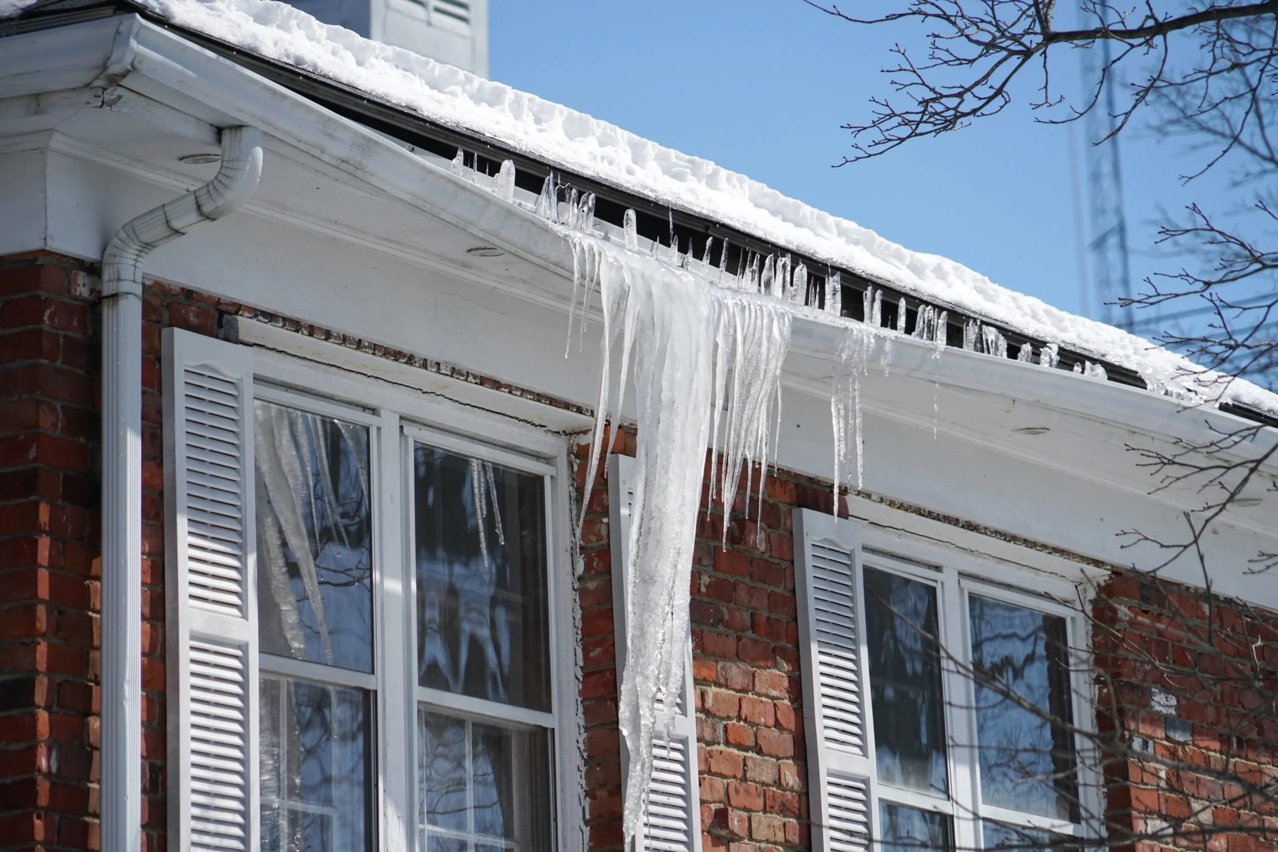 Winter Roof Problems To Look Out For